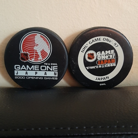 NHL Game One Japan Pucks, 1997 & 2000 - Picture 1 of 2
